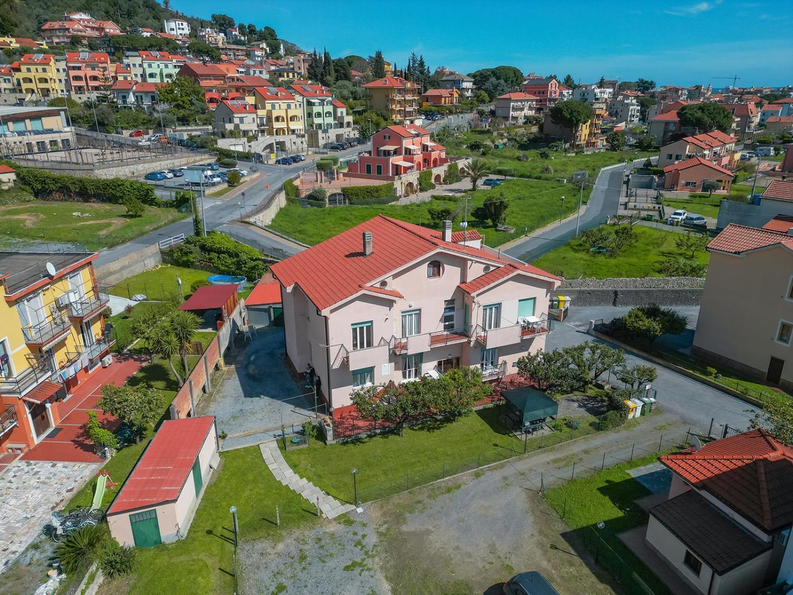 Casa Vacanze Ferrando Apartamento Pietra Ligure Exterior foto