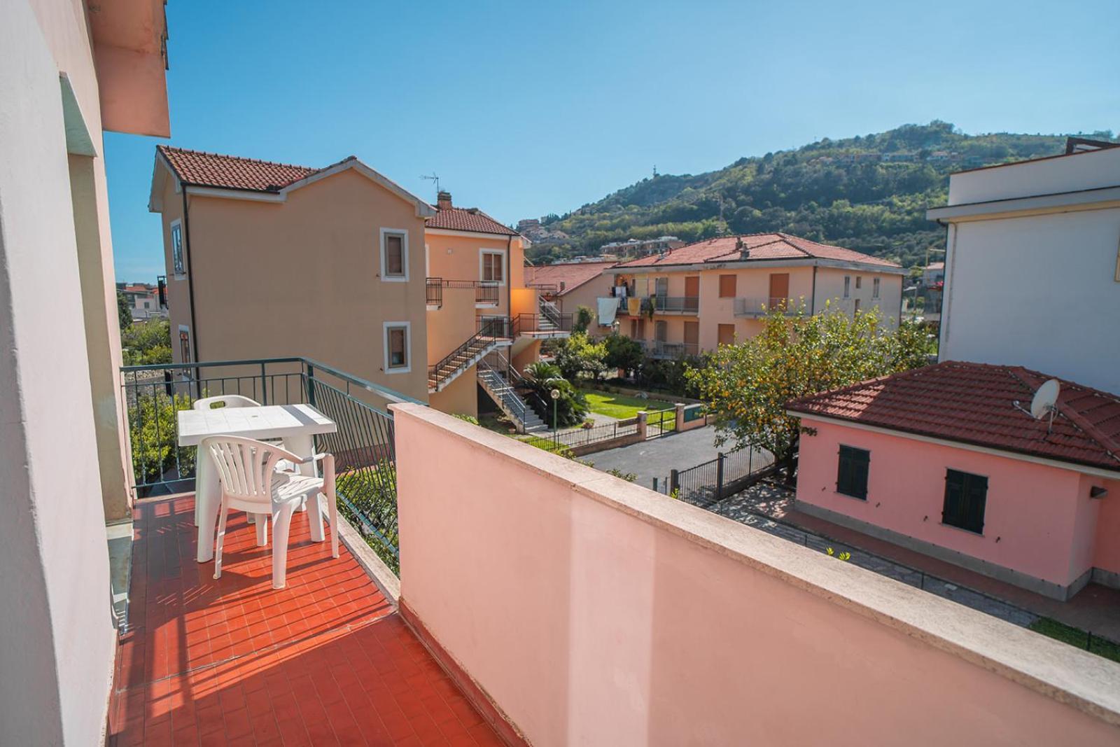 Casa Vacanze Ferrando Apartamento Pietra Ligure Exterior foto