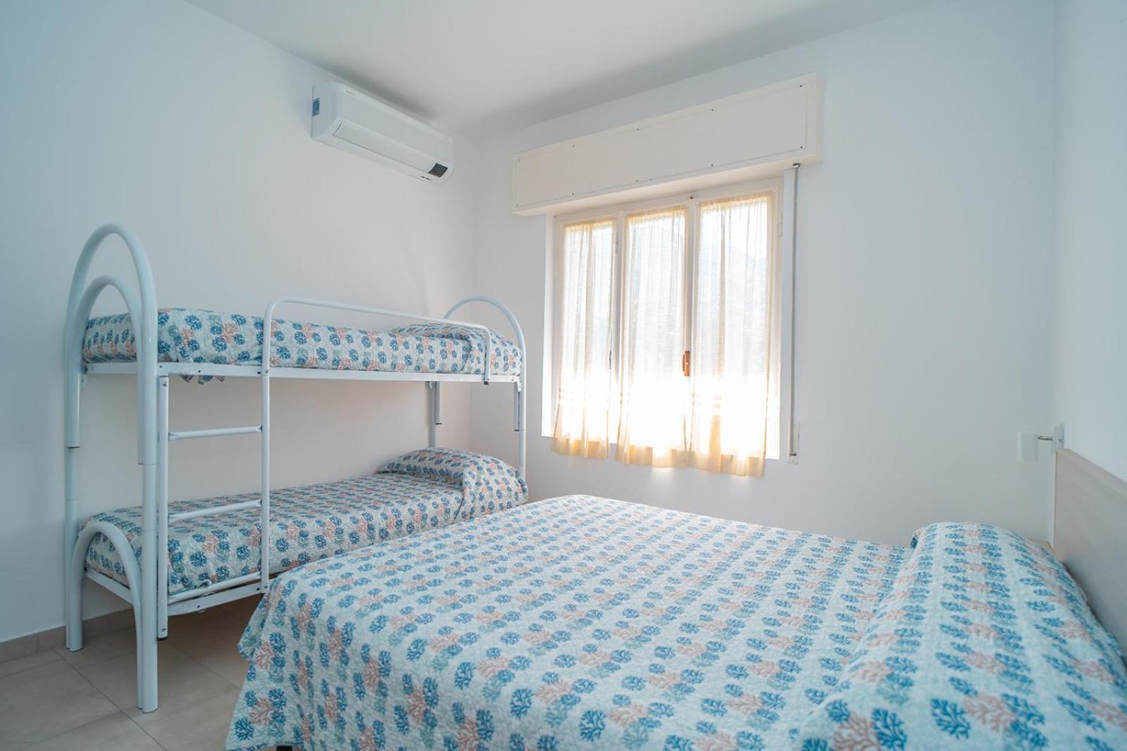 Casa Vacanze Ferrando Pietra Ligure Exterior foto